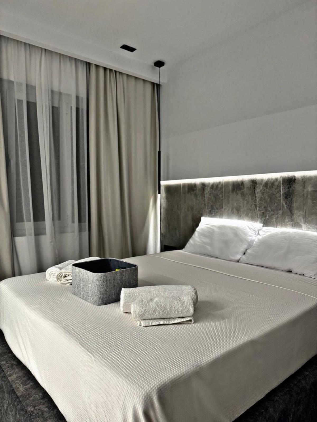 Eden Luxury Suite #3 テッサロニキ エクステリア 写真